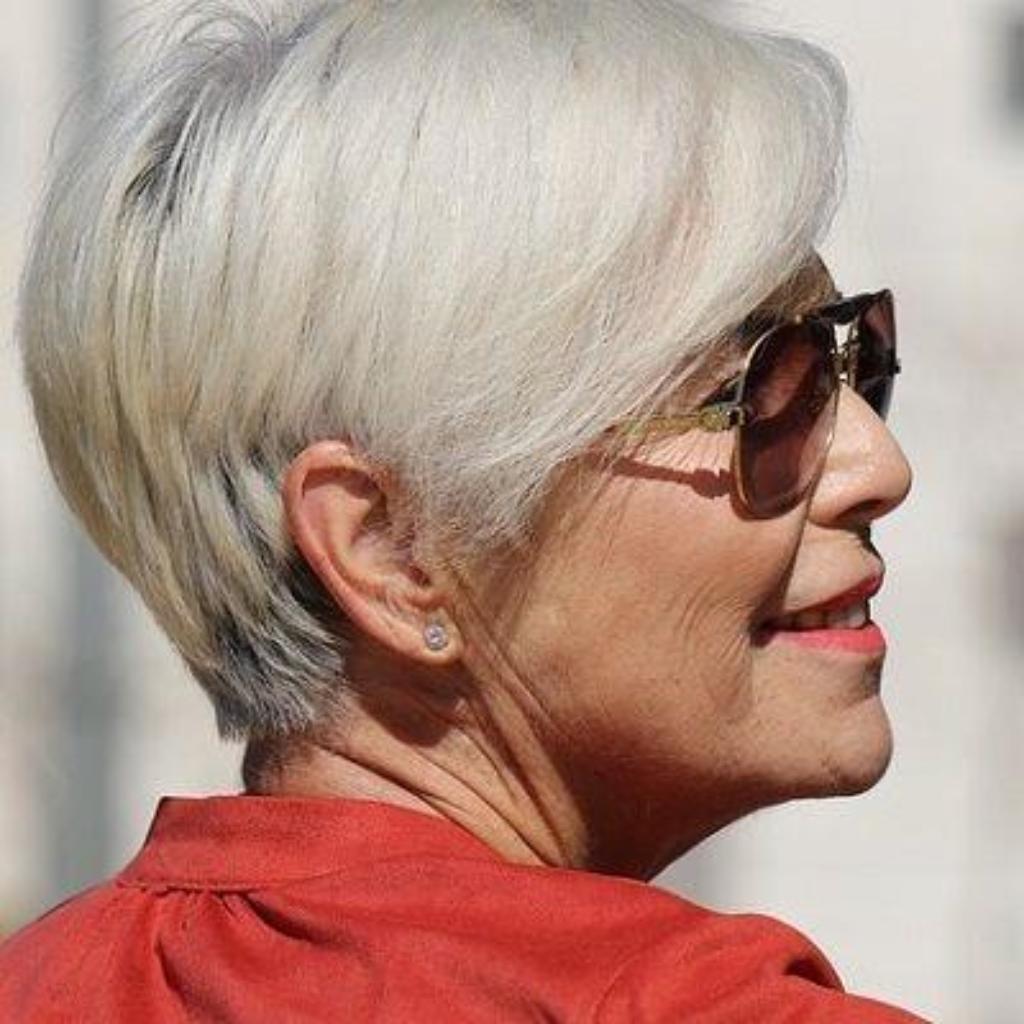 Seniorin-Profil-sommerlich-pixabay3972560